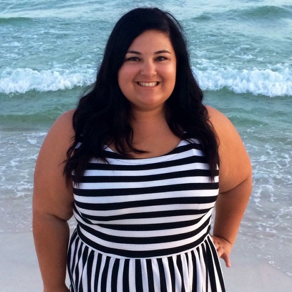 Meet your Posher, Lisa - Picture 3 of 4